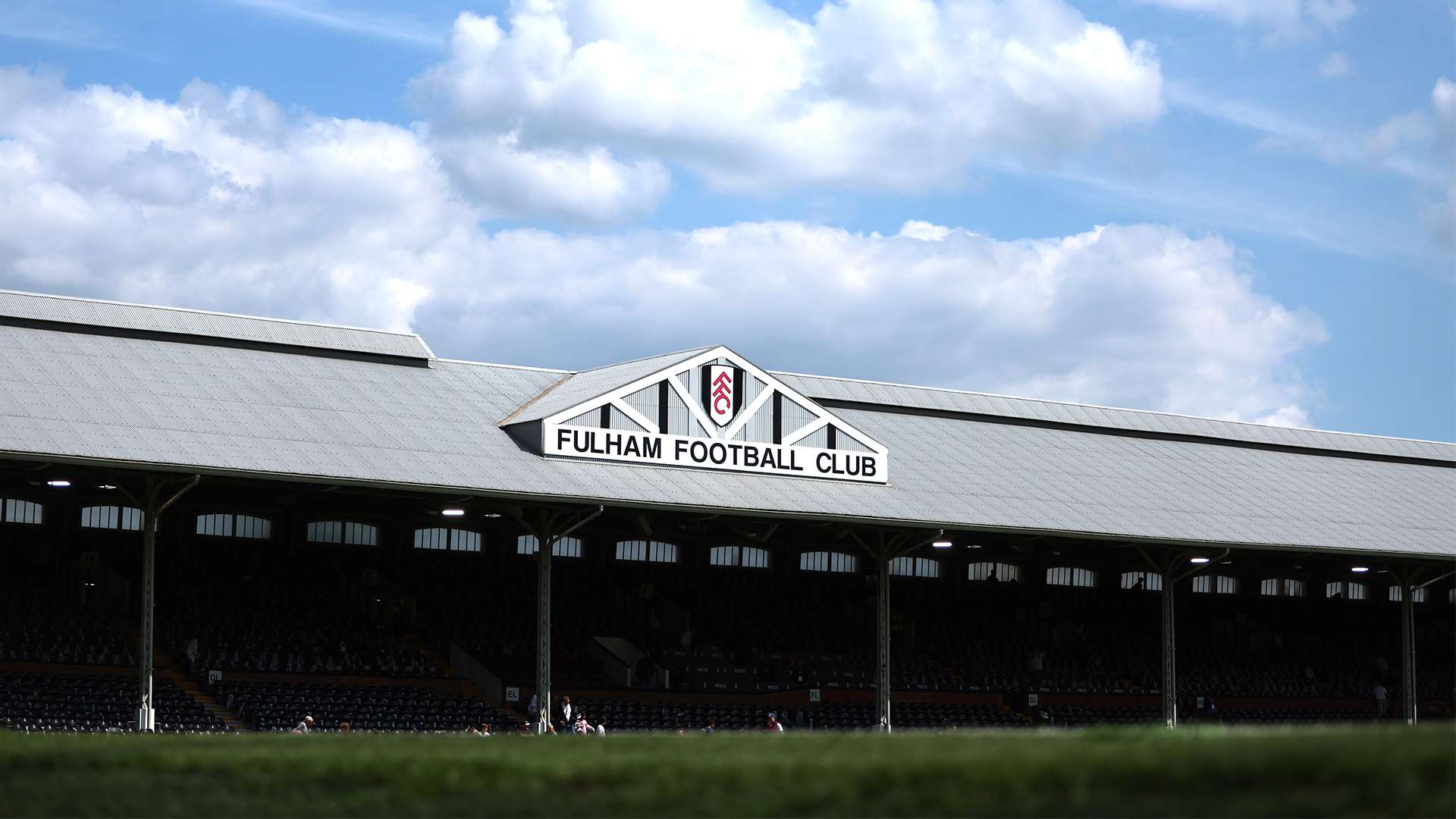 而这与他在 而这与他在