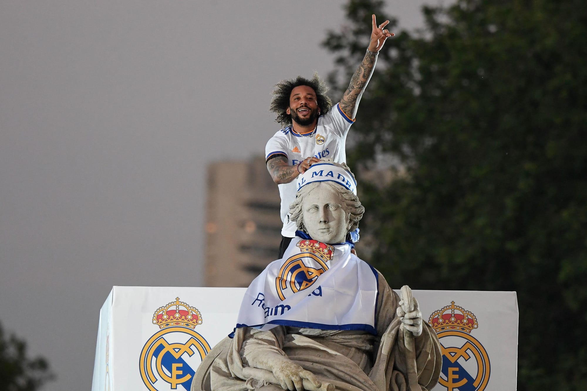 亨德森就因 亨德森就因